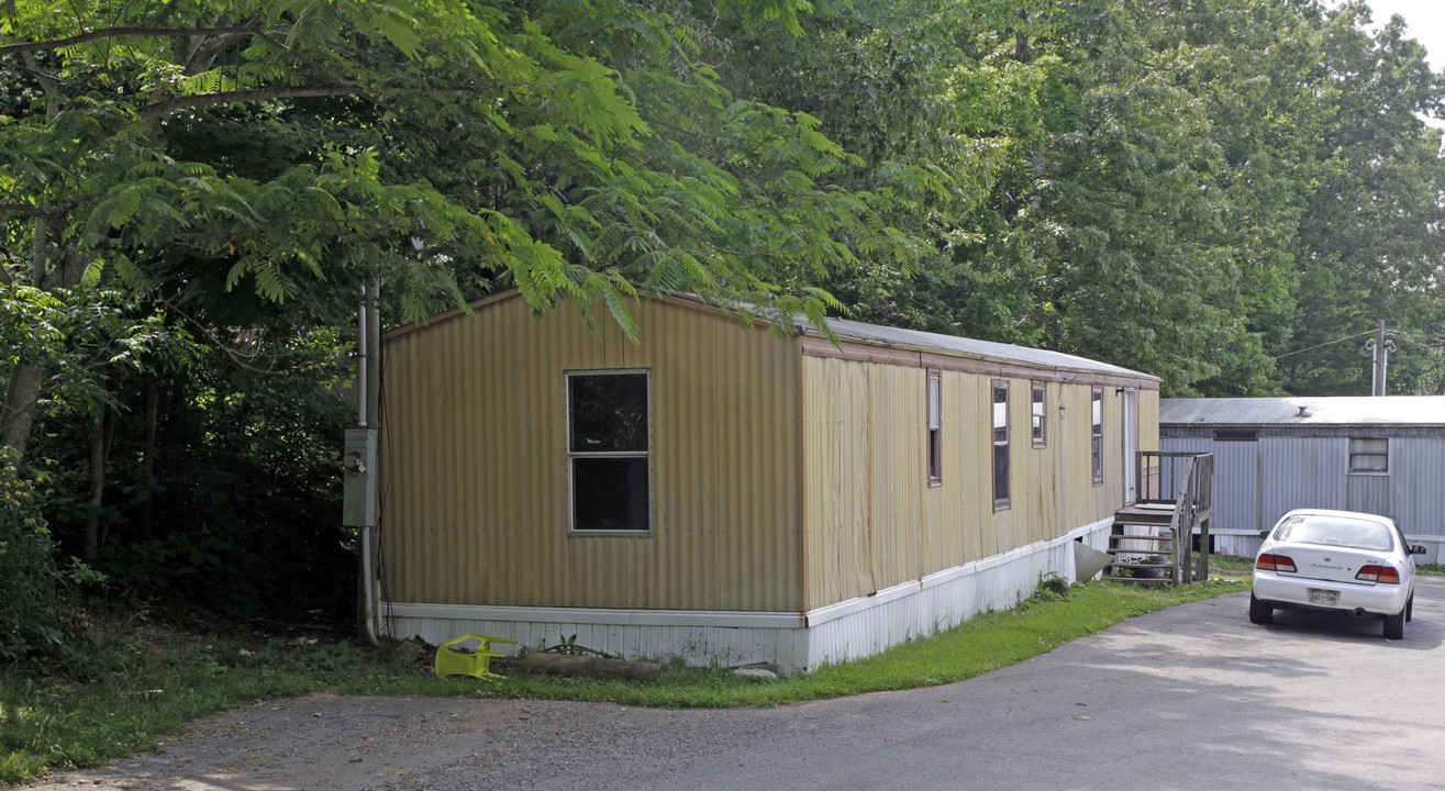 1 Academy St in Maynardville, TN - Building Photo