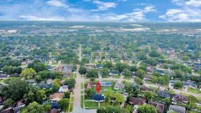 6938 Trail Valley Way in Houston, TX - Foto de edificio - Building Photo