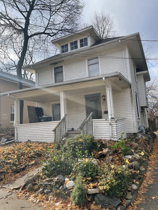 607 N Sycamore St in Lansing, MI - Building Photo