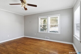 1735 Ella T Grasso Blvd in New Haven, CT - Building Photo - Building Photo