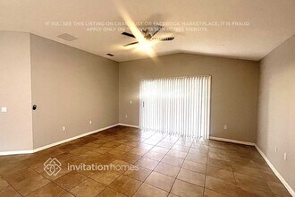 25136 Ironwedge Dr in Sorrento, FL - Foto de edificio - Building Photo