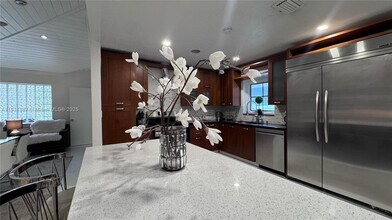 1332 Van Buren St in Hollywood, FL - Building Photo - Building Photo