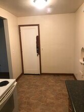 221 State St, Unit 1 in Mankato, MN - Building Photo - Building Photo