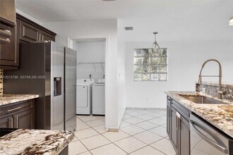 192 SW 204th Ave in Pembroke Pines, FL - Building Photo - Building Photo