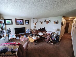 136 Silver Sage Dr in Evanston, WY - Building Photo - Interior Photo