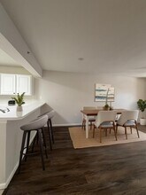 4121 Residence Drive in Ft. Myers, FL - Foto de edificio - Building Photo