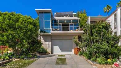 26645 Latigo Shore Dr in Malibu, CA - Building Photo - Building Photo
