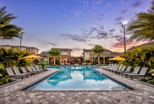 Vernazza in Kissimmee, FL - Building Photo