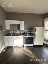 434 N 31st St, Unit 436 in Milwaukee, WI - Building Photo - Building Photo