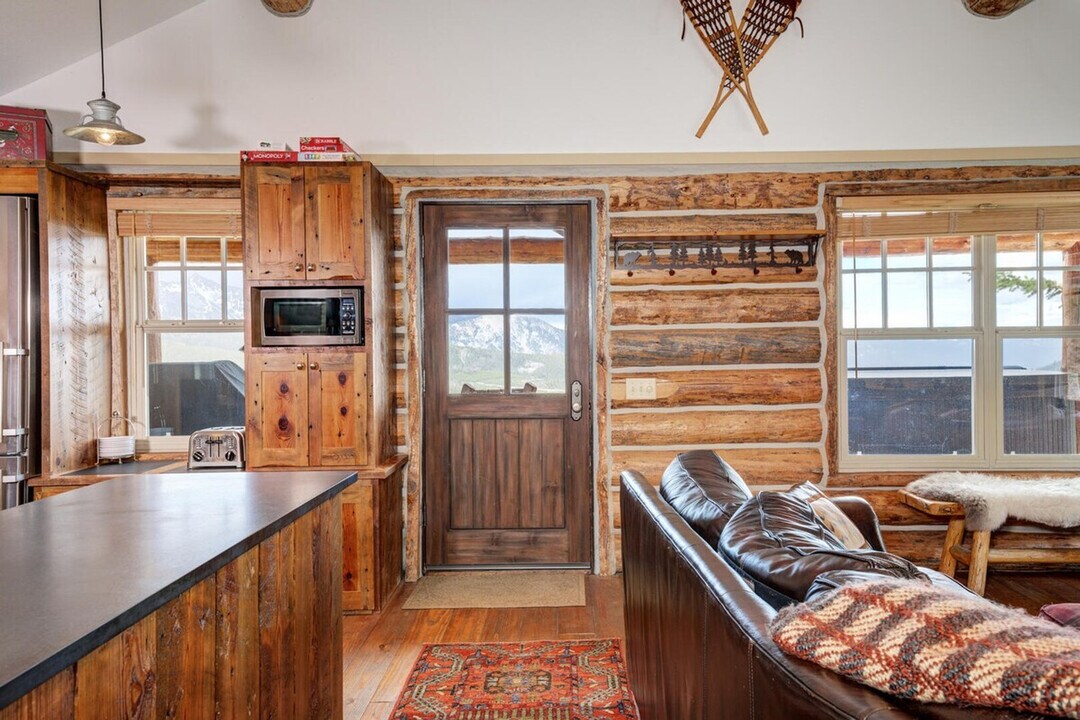 7 Cowboy Heaven Spur Rd in Big Sky, MT - Building Photo