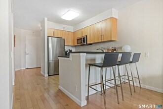 25 Forest St in Stamford, CT - Building Photo - Building Photo