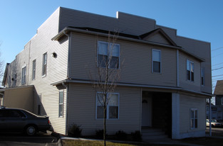 2225 Barnum Ave Apartamentos