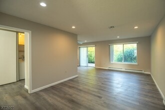 450 Closter Rd in Monroe Township, NJ - Building Photo - Building Photo