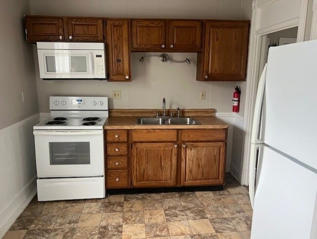 property at 307 Lincoln St