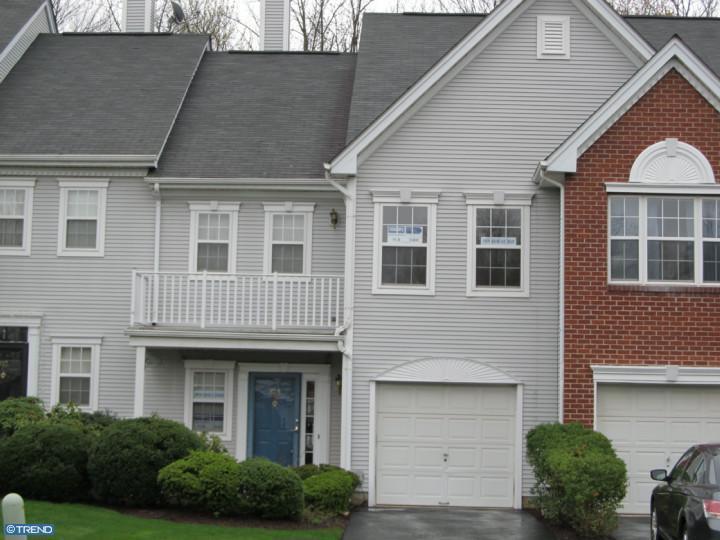 808 Pebble Creek Ct in Pennington, NJ - Building Photo