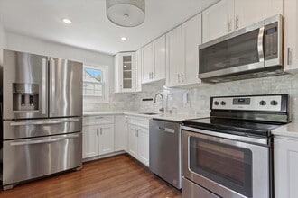 404 Exton Rd in Hatboro, PA - Building Photo - Building Photo