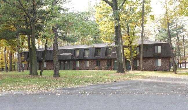 Lent Court in Schenectady, NY - Building Photo - Building Photo