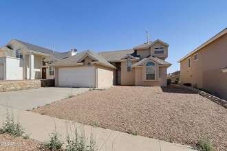 240 Summerbrooke Ct in El Paso, TX - Building Photo - Building Photo