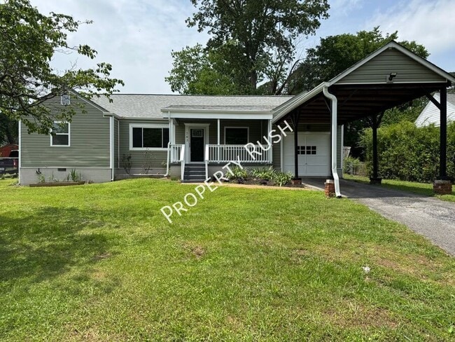 743 Lanoir St
