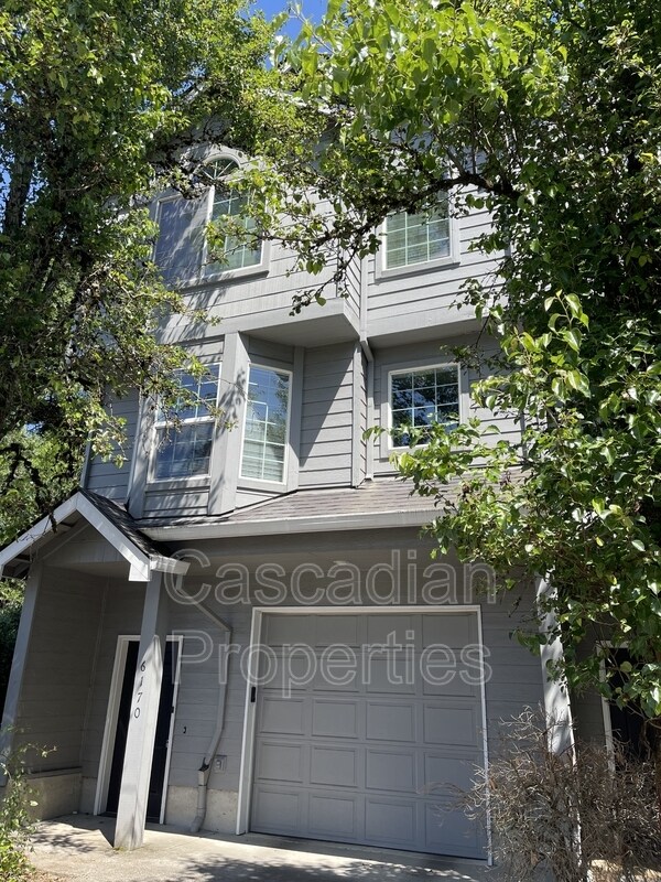 6170 SE Lake Rd in Milwaukie, OR - Building Photo - Building Photo