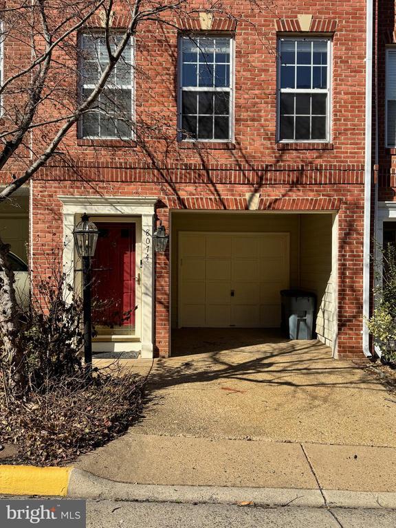 8074 Sebon Dr in Vienna, VA - Building Photo - Building Photo