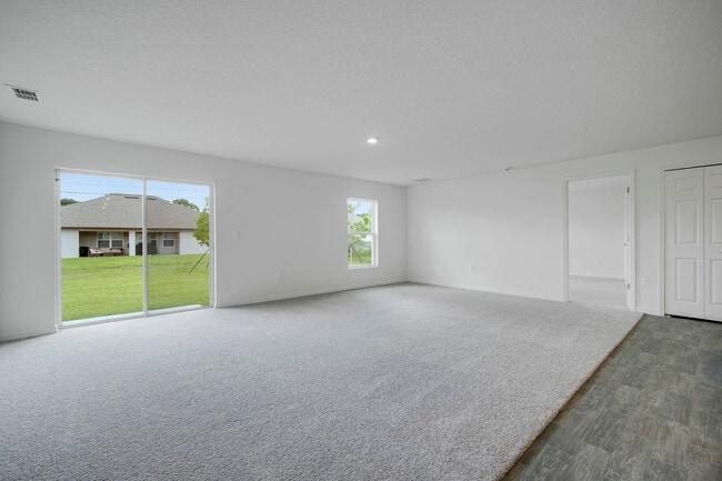 438 SW Meadow Terrace in Port St. Lucie, FL - Building Photo - Building Photo