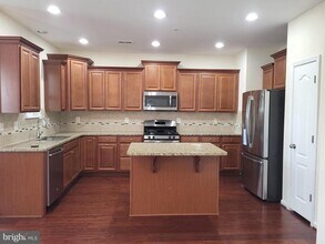 8618 Stone Hill Ln in Laurel, MD - Building Photo - Building Photo