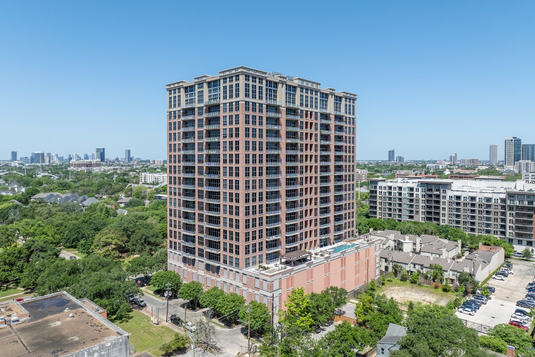 The Museum Tower in Houston, TX - Foto de edificio