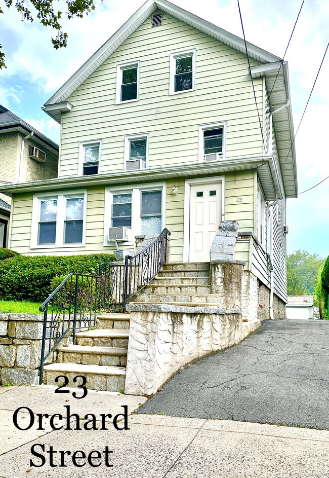 23 Orchard St, Unit 2 in Mount Vernon, NY - Building Photo - Building Photo