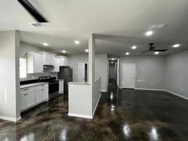 705 Cr 326 in Lindale, TX - Building Photo - Building Photo