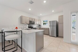 377 NW 1st St in Florida City, FL - Building Photo - Building Photo