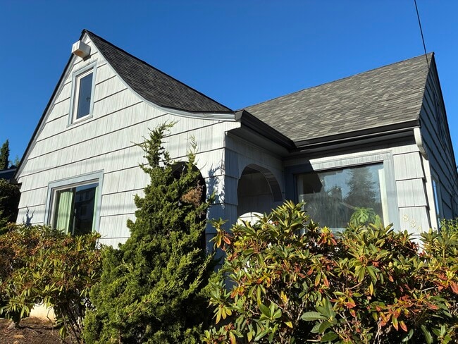 property at 834 SE 72nd Ave