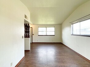 4841 Newport Dr in Del City, OK - Building Photo - Building Photo