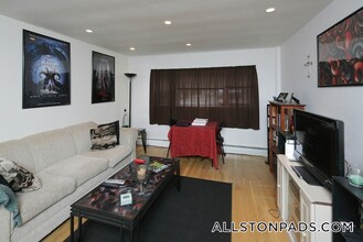 34 Gardner St in Boston, MA - Foto de edificio - Building Photo