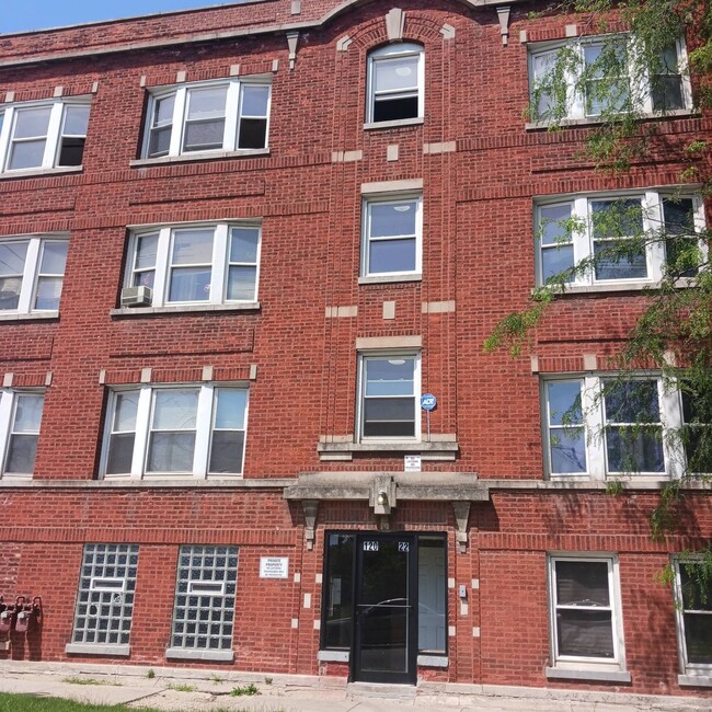 property at 122 N Kilpatrick Ave