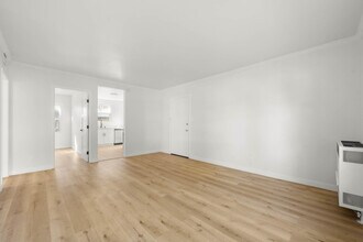 8734 Belford Ave in Los Angeles, CA - Building Photo - Building Photo
