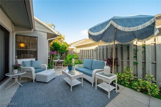 878 Meadowland Dr in Naples, FL - Building Photo - Building Photo