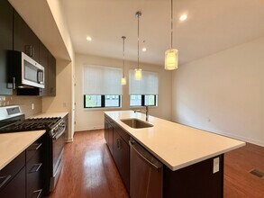 4589 Riverside Way in Philadelphia, PA - Building Photo - Building Photo