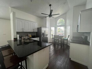 8750 Claiborne Ct in Orlando, FL - Building Photo - Building Photo