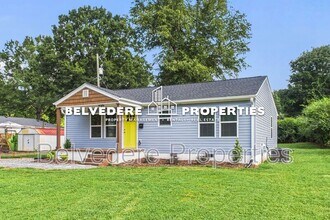 2322 Fernwood Dr in Greensboro, NC - Building Photo - Building Photo