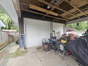 23170-23126 126 Ave in Maple Ridge, BC - Building Photo - Building Photo