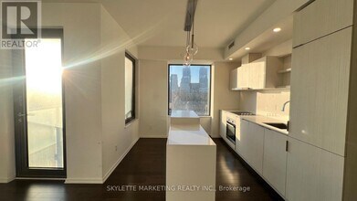 12-712 Bonnycastle St in Toronto, ON - Building Photo - Building Photo