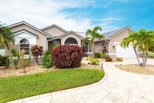 1503 Suzi St in Punta Gorda, FL - Building Photo
