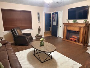 109 Teena Ln in Livingston, TX - Building Photo - Building Photo