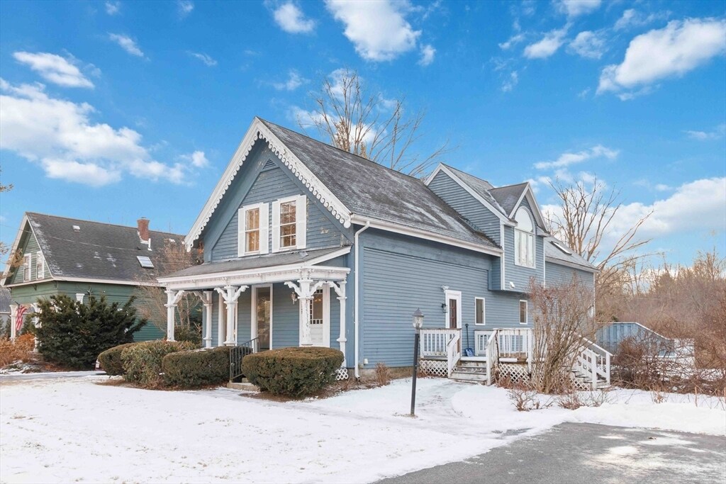 247 Parkerville Rd-Unit -1 in Southborough, MA - Building Photo