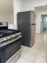 6921 Rue Vendome in Miami Beach, FL - Building Photo - Building Photo
