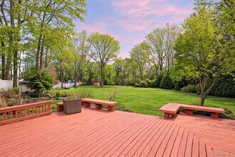 38 Arista Dr in Dix Hills, NY - Building Photo - Building Photo