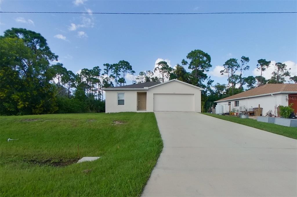 3931 NW 45th Terrace in Cape Coral, FL - Building Photo