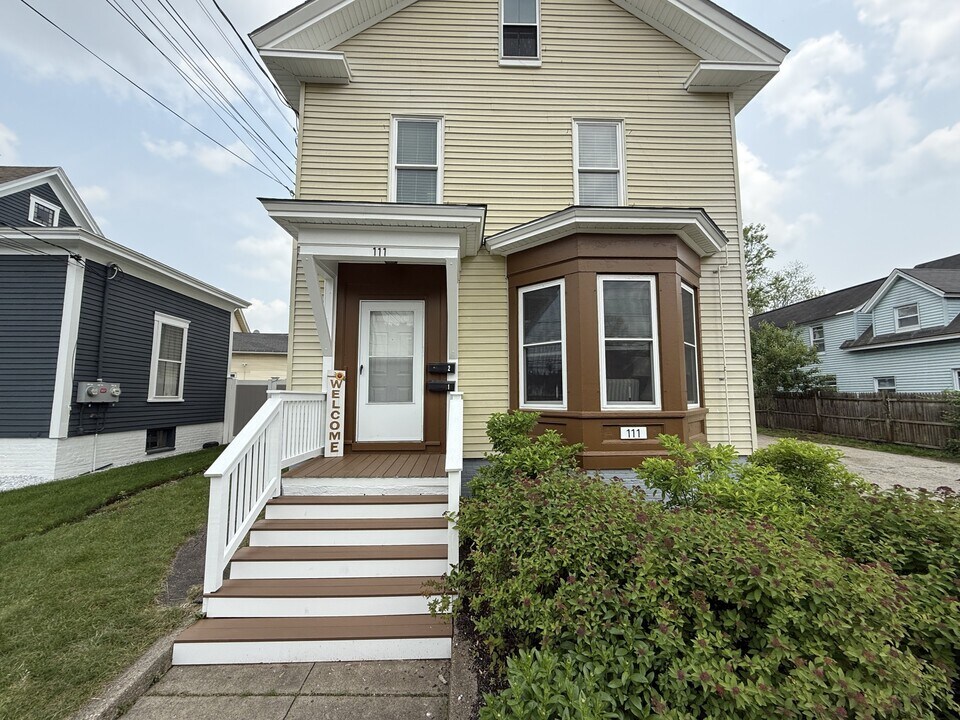 111 S State St, Unit 2 in Concord, NH - Building Photo