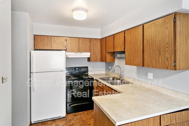 17754 Rosewood Dr in Lansing, IL - Building Photo - Building Photo